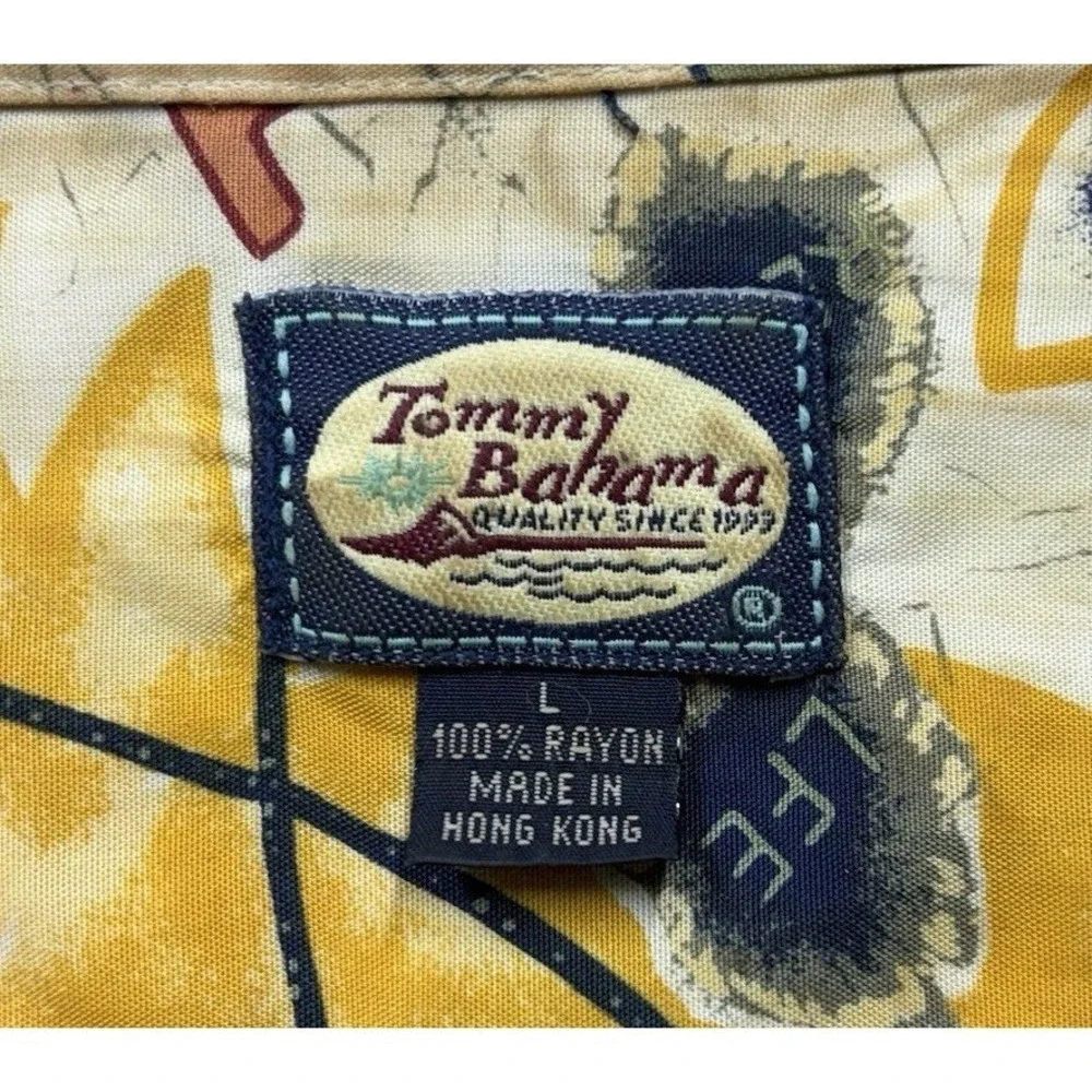 Tommy Bahama Pineapple Print Camp Shirt Men's L White Yellow‎ Hawaiian